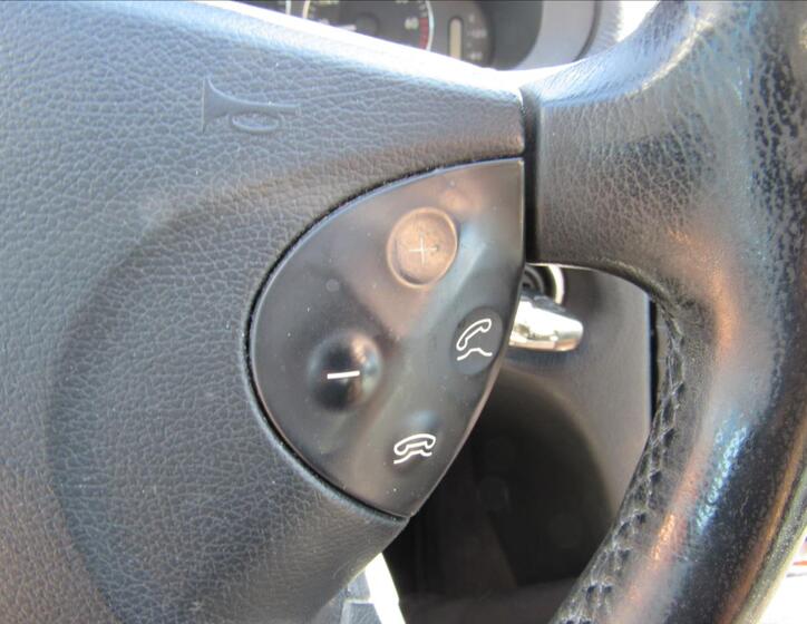 Mercedes-Benz Třídy E 19