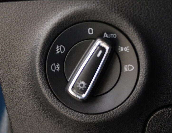 Škoda Karoq SUV / Terénní 1,5 l 110 kw