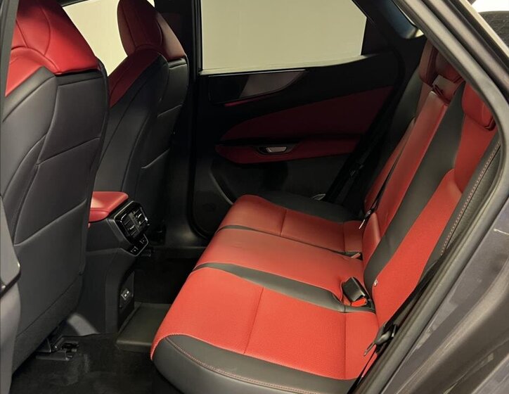 Lexus NX 450h plus SUV 2,5 l 227 kw