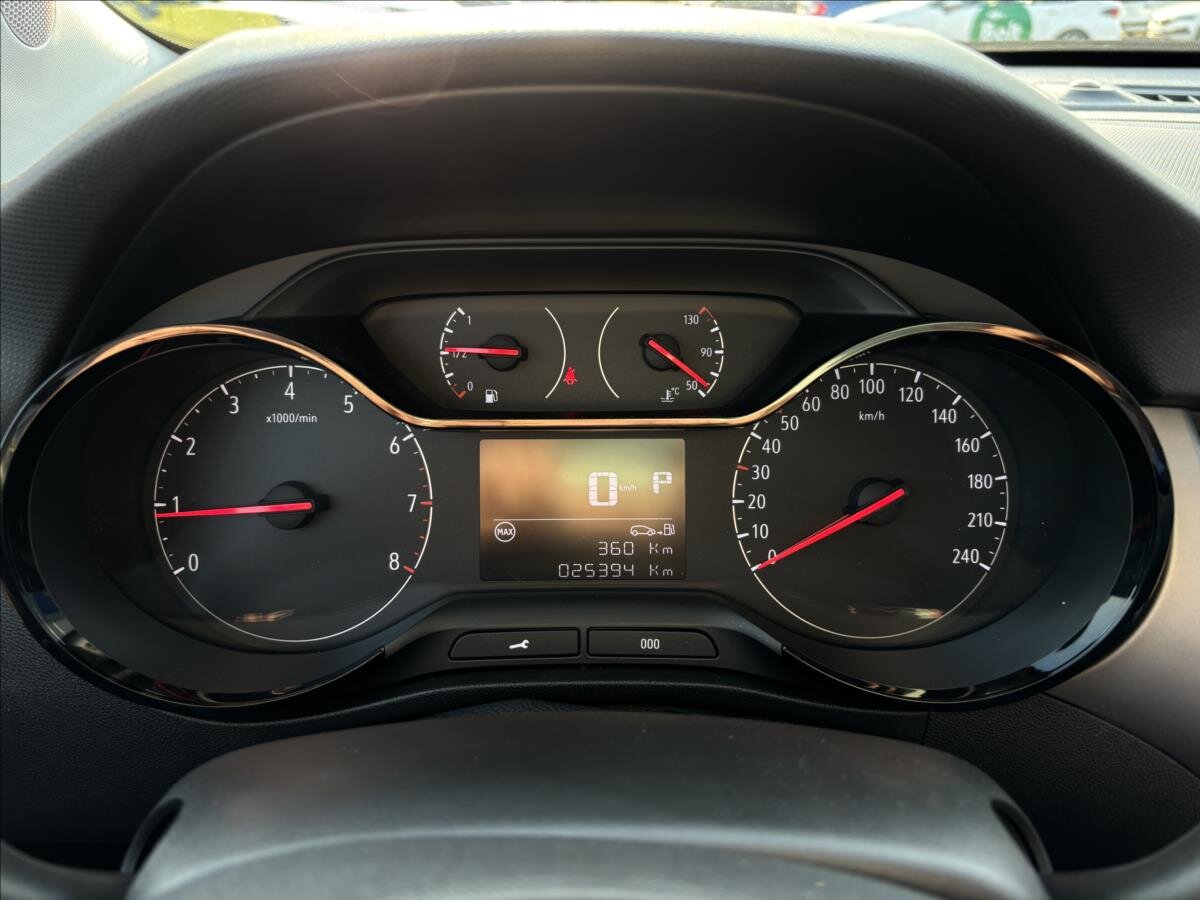 Opel Crossland SUV / Terénní 1,2 l 96 kw