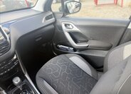 Peugeot 2008 SUV / Terénní 1,2 l 81 kw