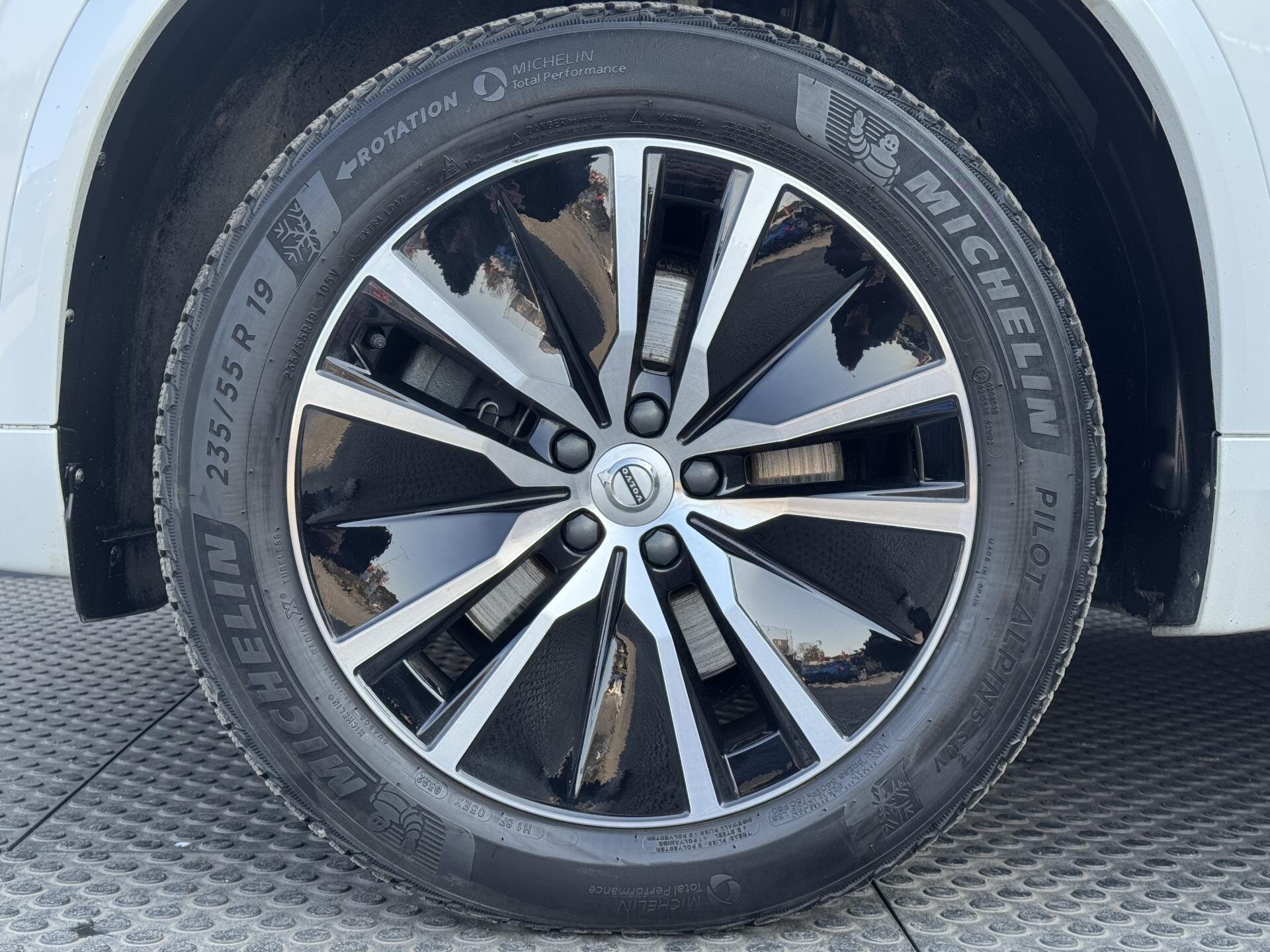 Volvo XC90 SUV / Terénní 2,0 l 173 kw