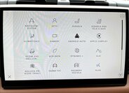 Land Rover Defender SUV 4,4 l 467 kw