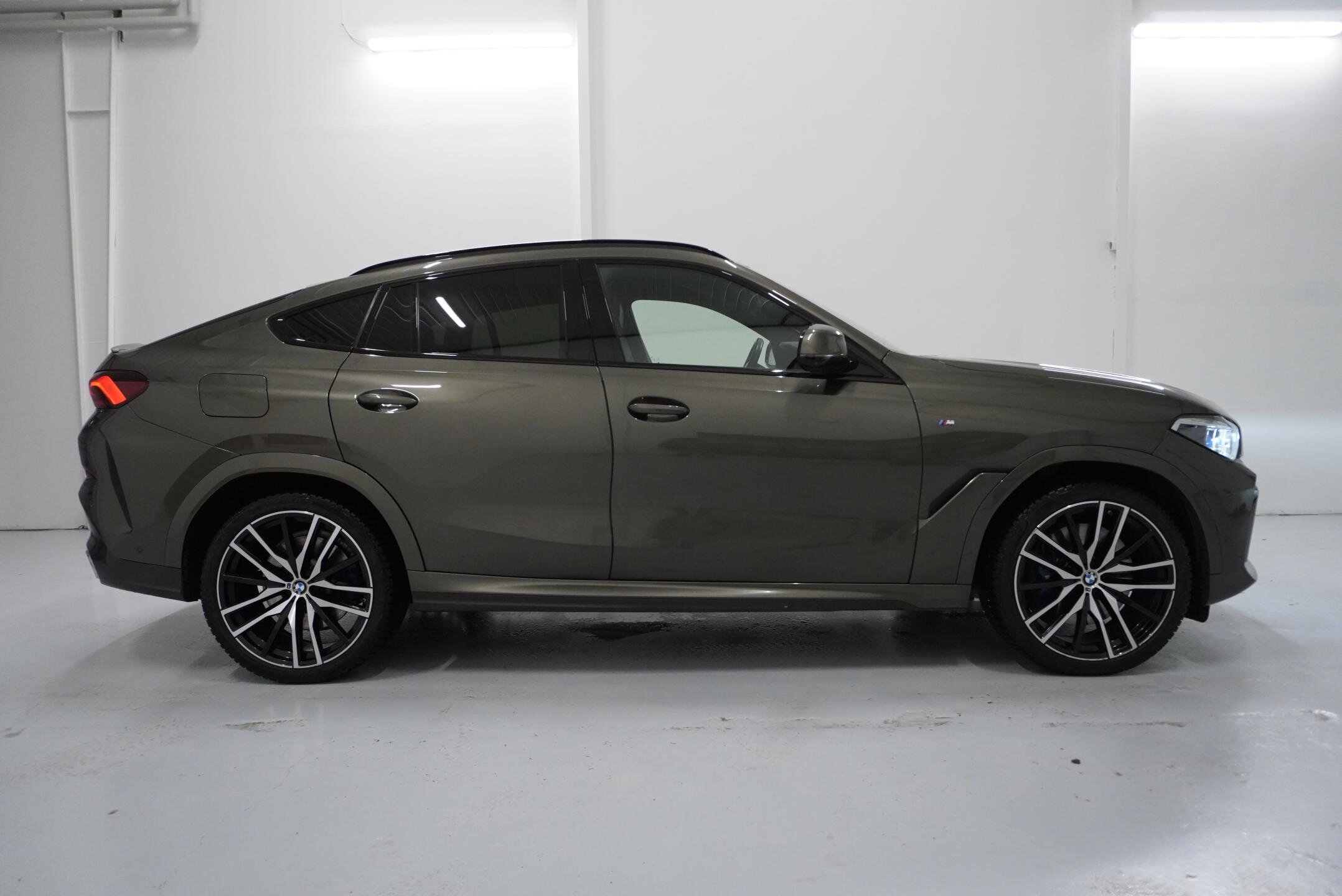 BMW X6 SUV 3,0 l 250 kw