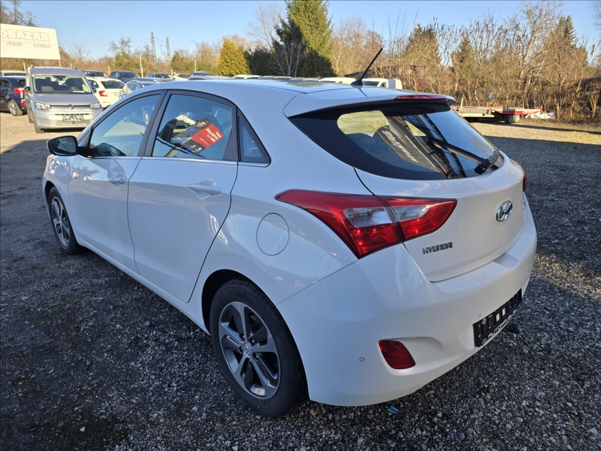 Hyundai i30 Hatchback 1,4 l 66 kw