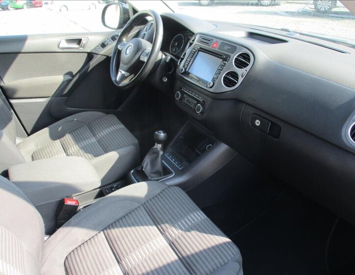 Volkswagen Tiguan SUV 2,0 l 81 kw