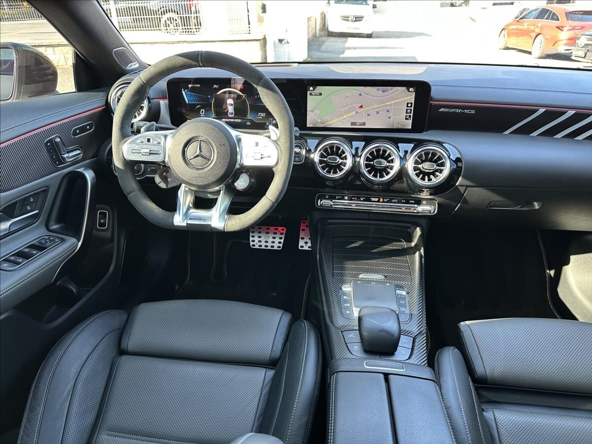 Mercedes-Benz CLA Kupé 2,0 l 310 kw