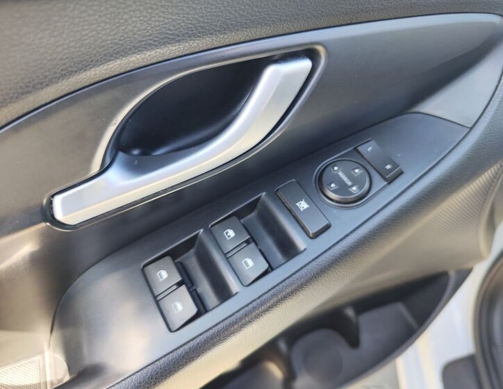 Hyundai i30 Kombi 1,4 l 103 kw