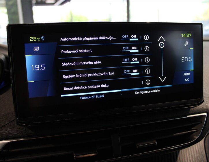 Peugeot 3008 SUV 1,6 l 165 kw