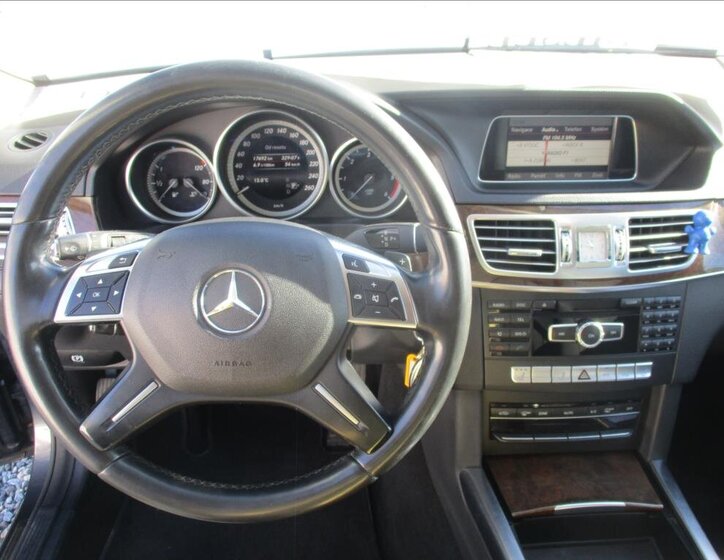 Mercedes-Benz Třídy E Kombi 2,1 l 150 kw
