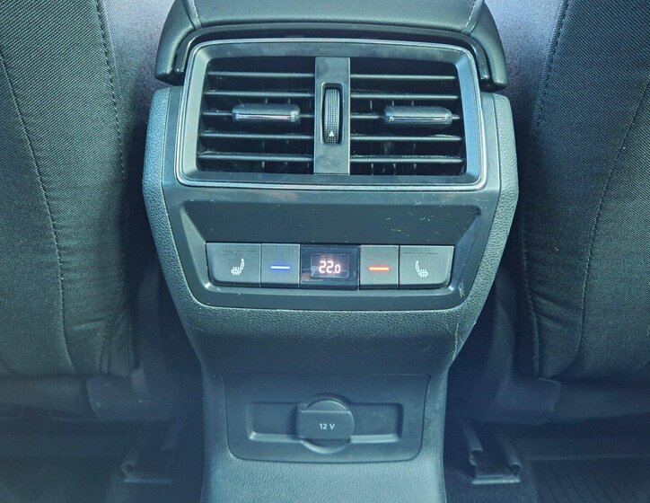 Škoda Karoq SUV / Terénní 1,5 l 110 kw