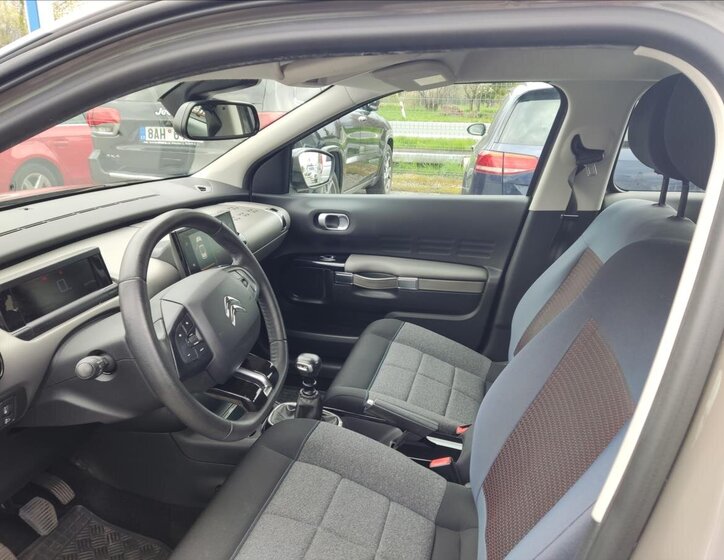 Citroën C4 Cactus Hatchback 1,2 l 81 kw