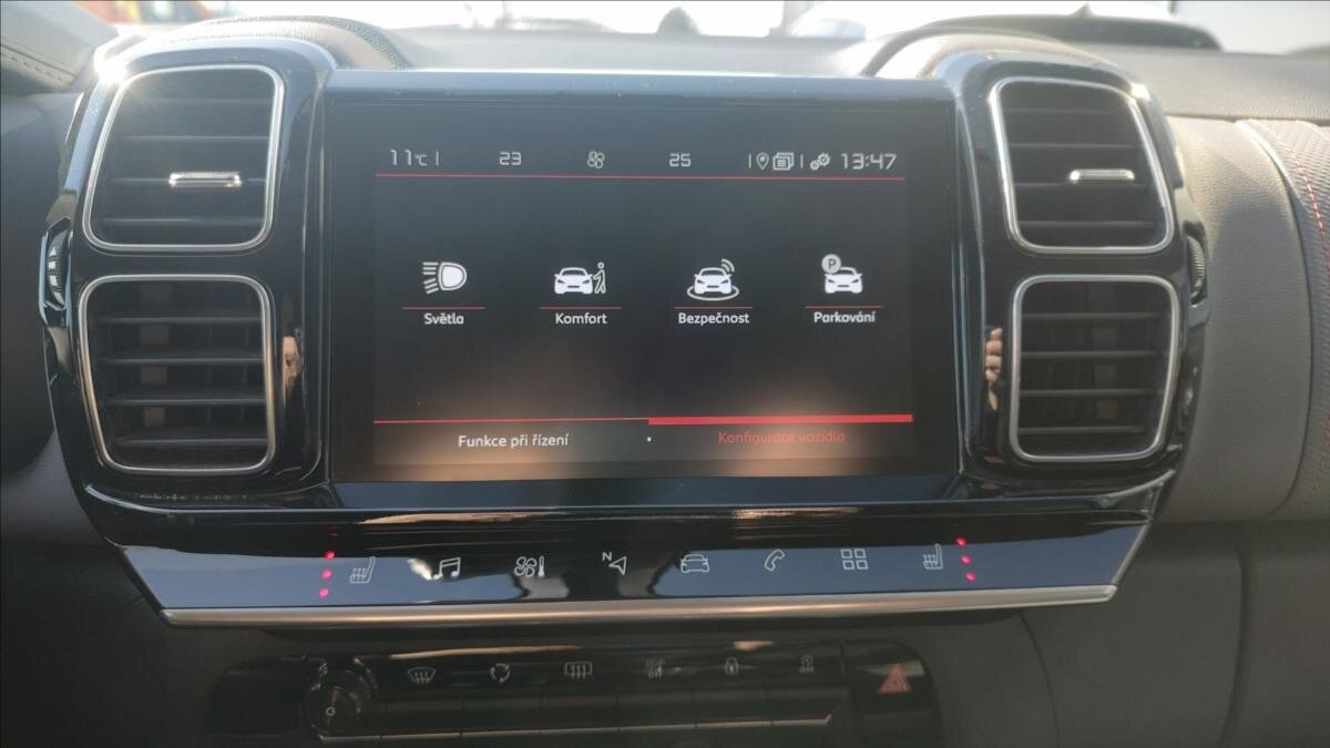 Citroën C5 Aircross SUV 1,6 l 133 kw