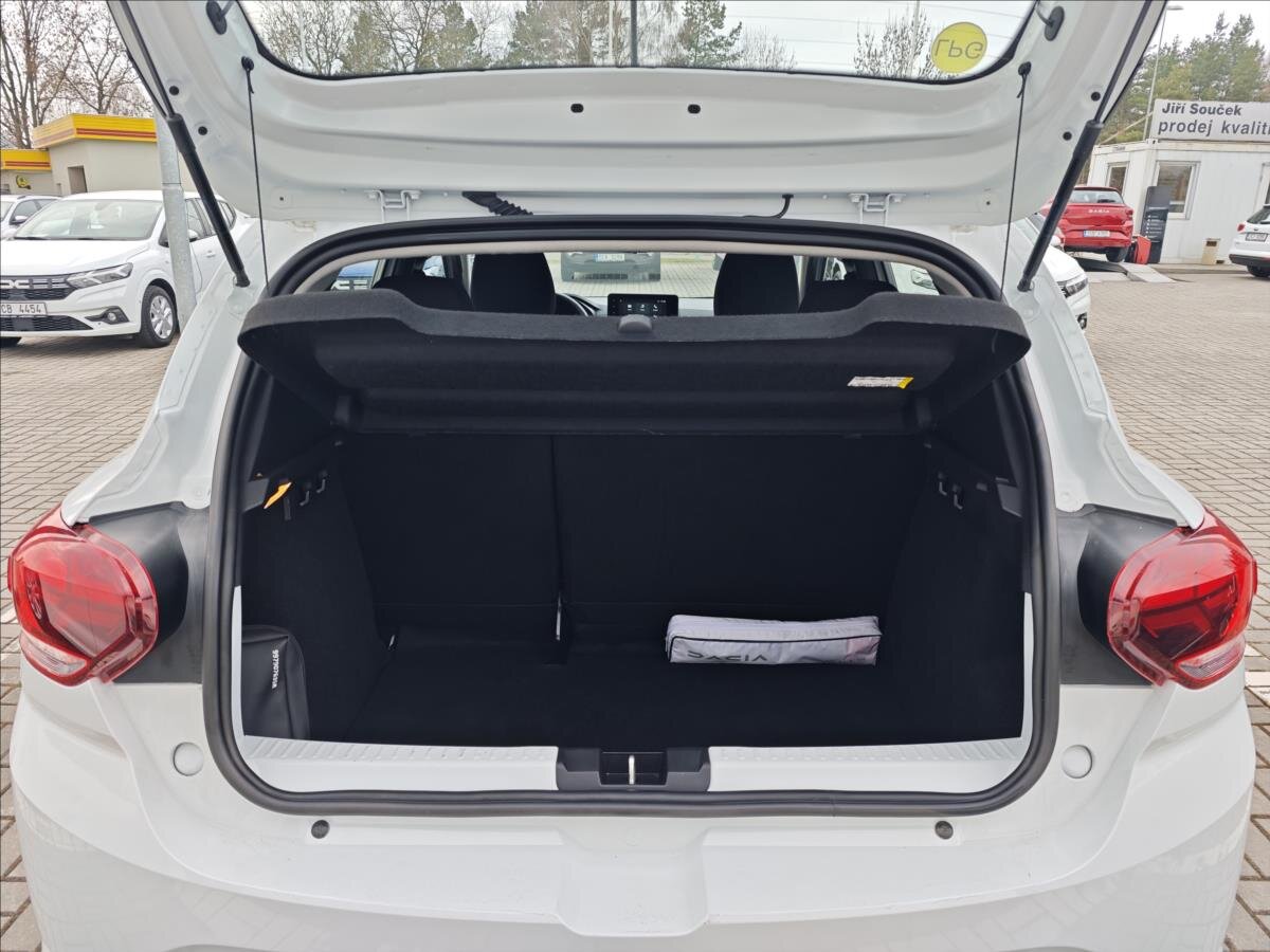 Dacia Sandero Hatchback 999,0 67 kw