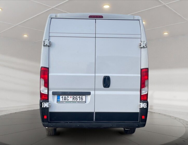 Peugeot Boxer Skříň 2,2 l 121 kw