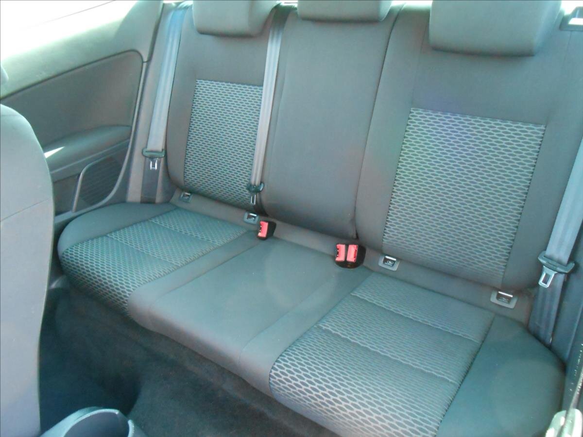 Volkswagen Golf Hatchback 1,6 l 77 kw