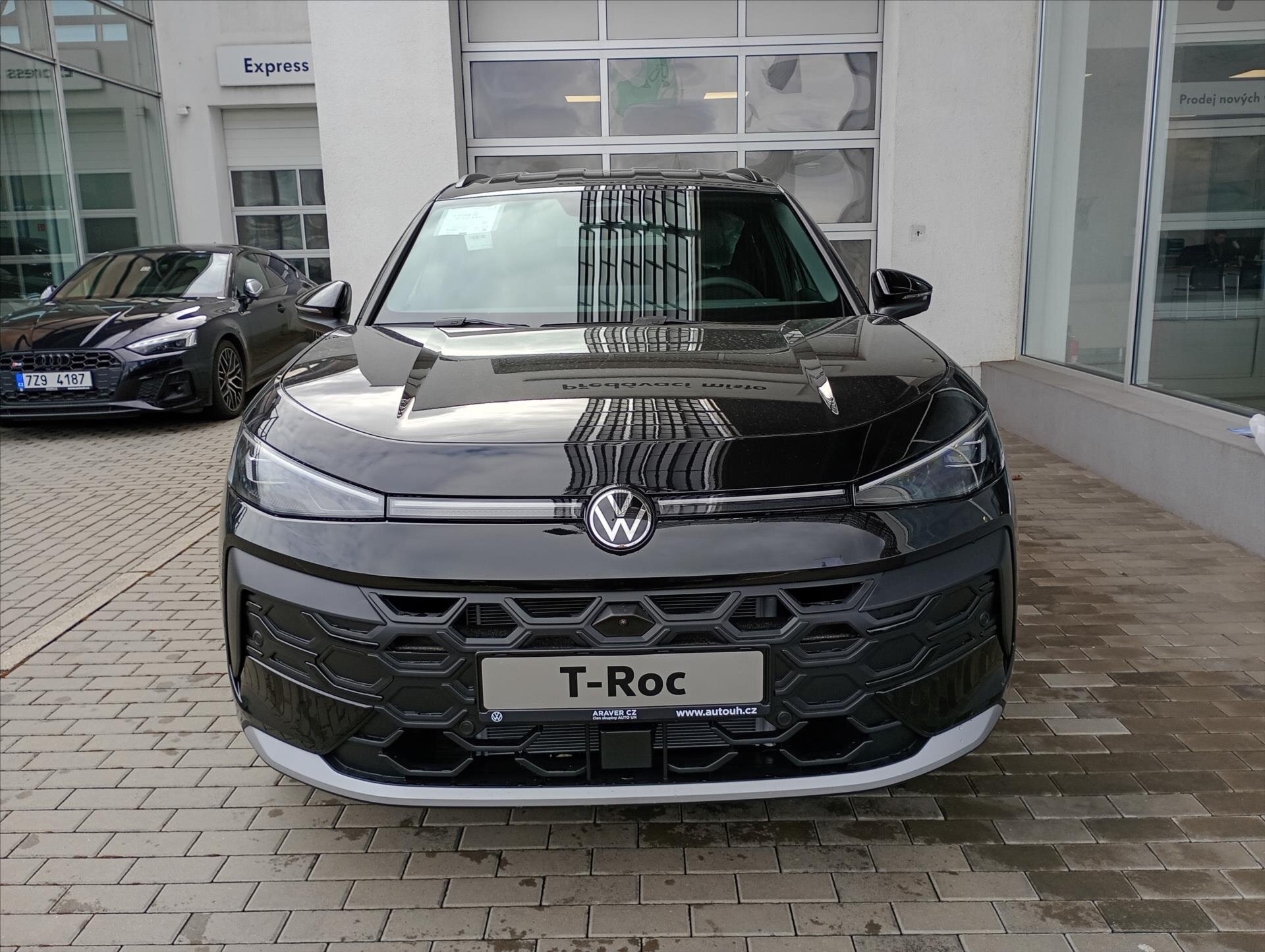 Volkswagen T-Roc SUV / Terénní 1,5 l 110 kw