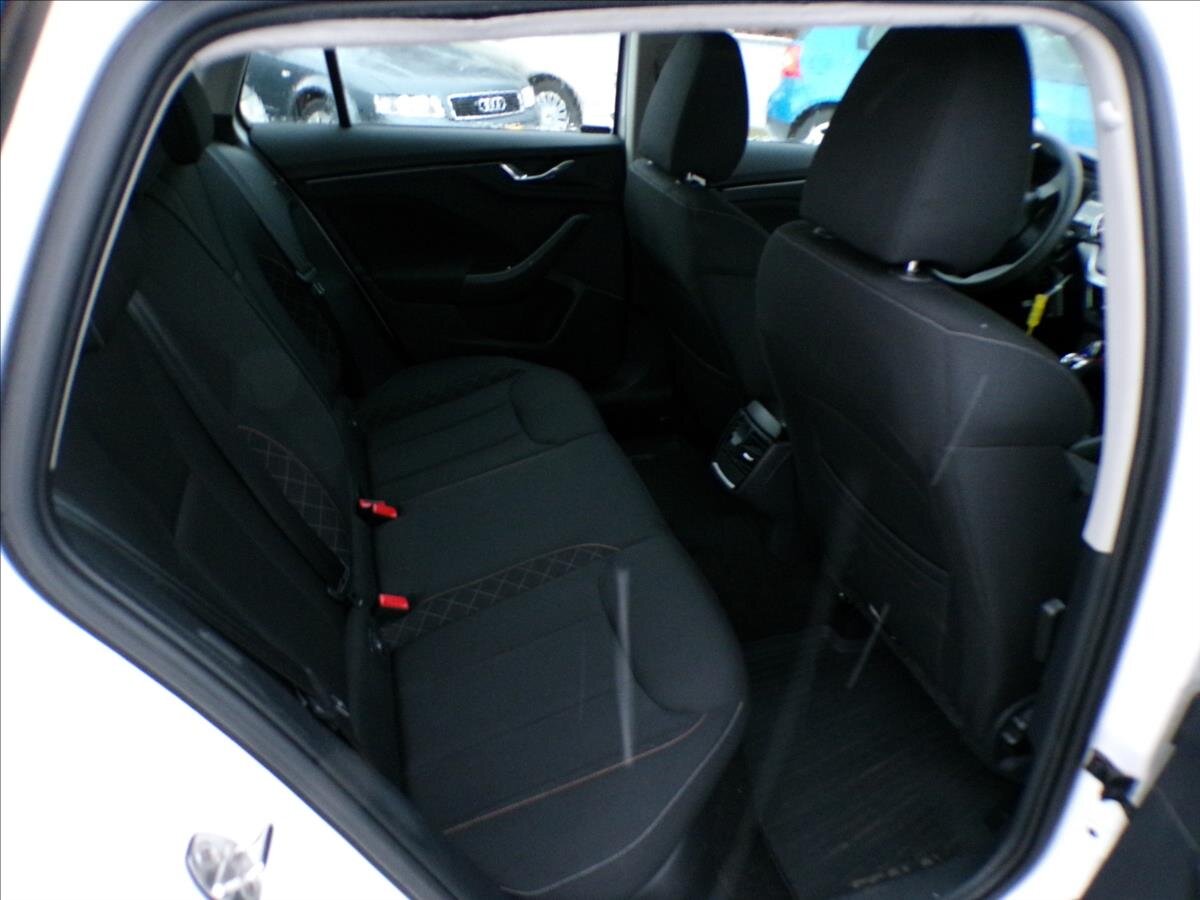 Škoda Scala Hatchback 999,0 81 kw