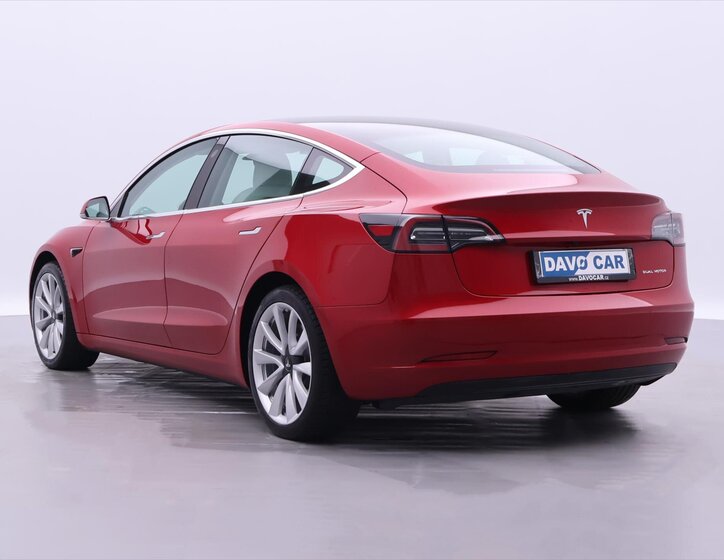 Tesla Model 3 5