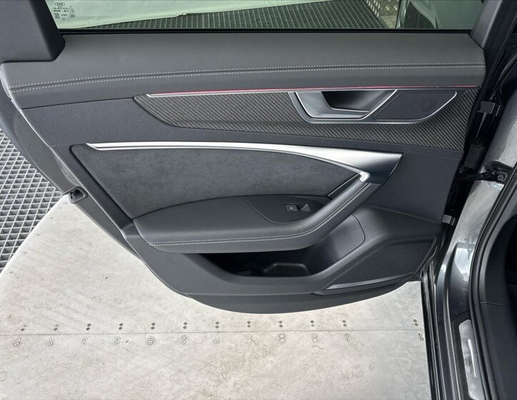 Audi S6 Kombi 3,0 l 253 kw