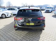 KIA Ceed Hatchback 1,5 l 118 kw