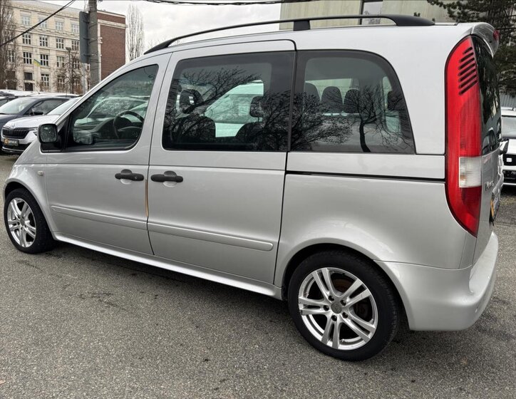 Mercedes-Benz Vaneo 5