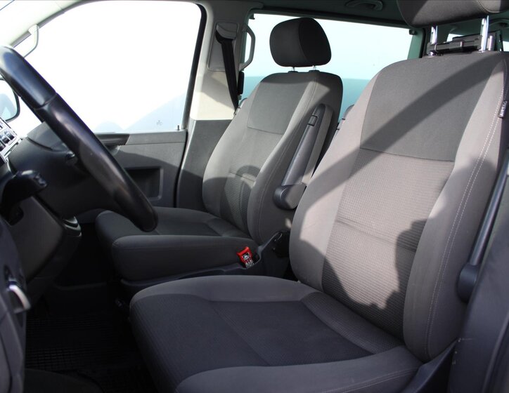 Volkswagen Multivan Kombi 2,0 l 103 kw