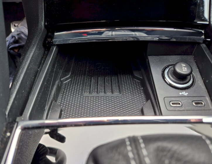 Škoda Karoq SUV 1,5 l 110 kw