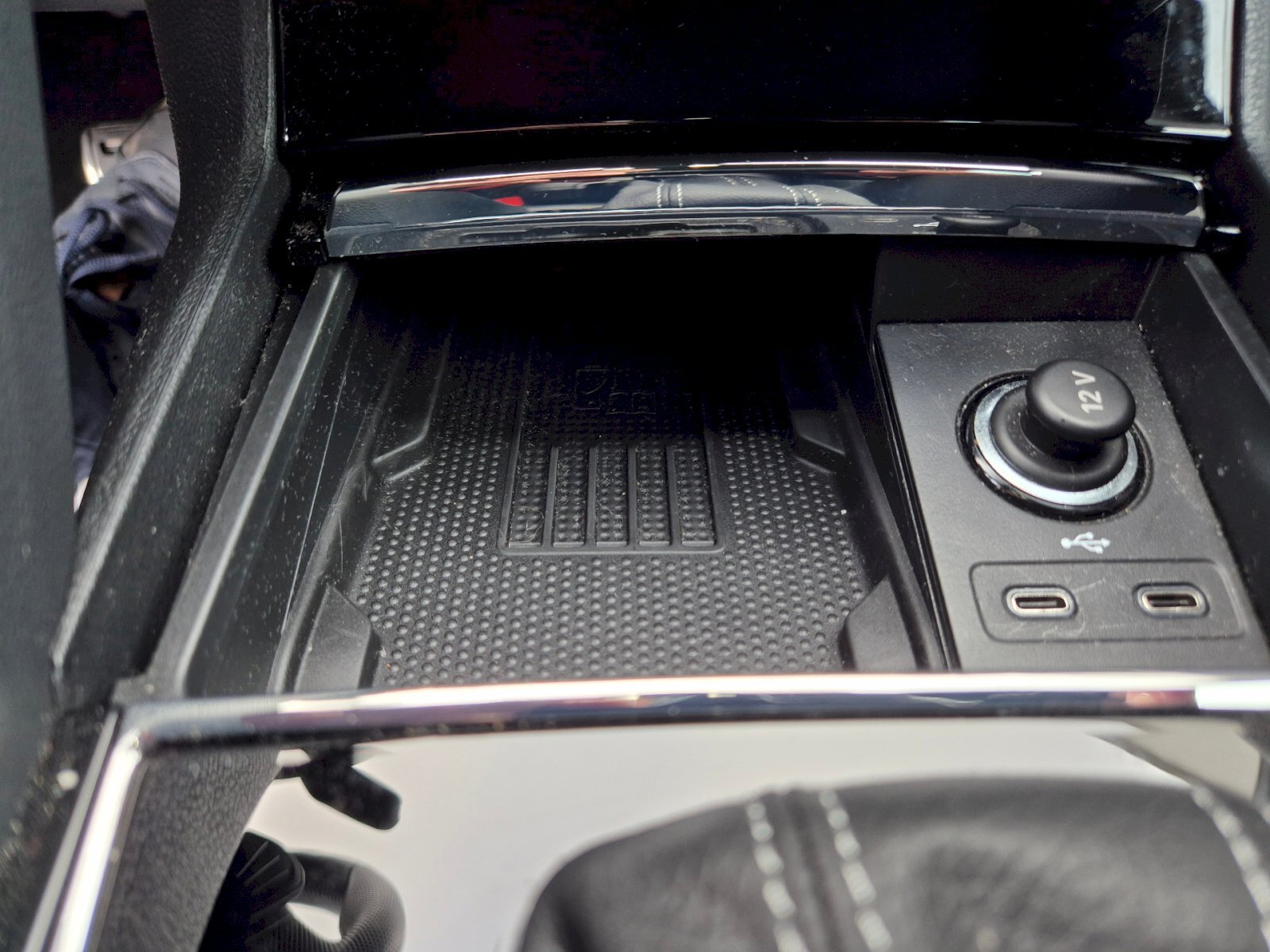 Škoda Karoq SUV 1,5 l 110 kw