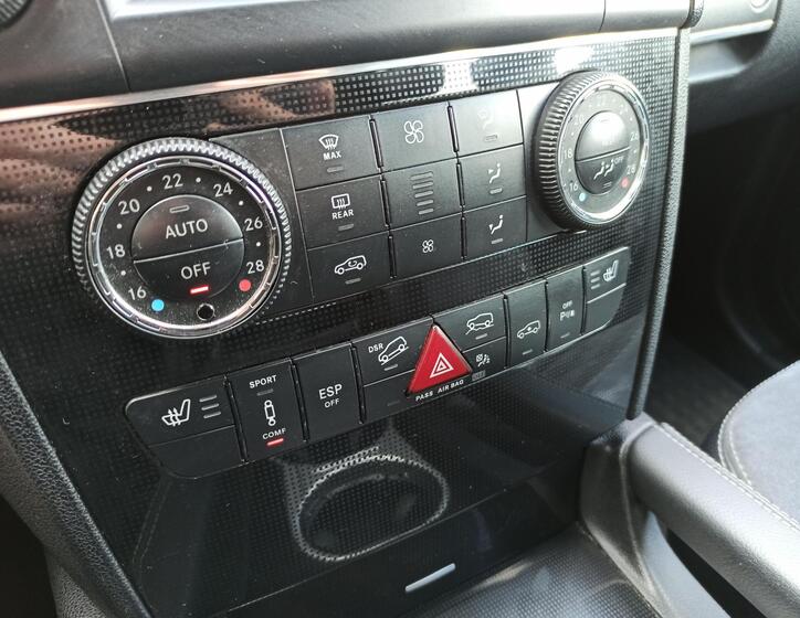 Mercedes-Benz Třídy M 21