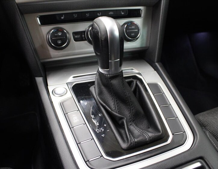 Volkswagen Passat 27