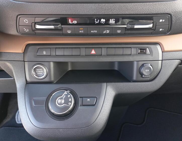 Toyota ProAce Verso 16