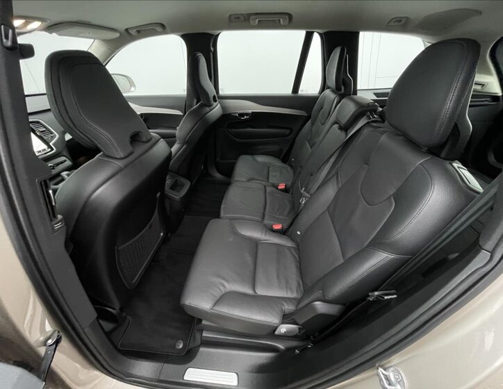 Volvo XC90 14