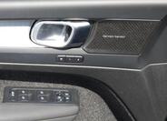 Volvo XC40 9