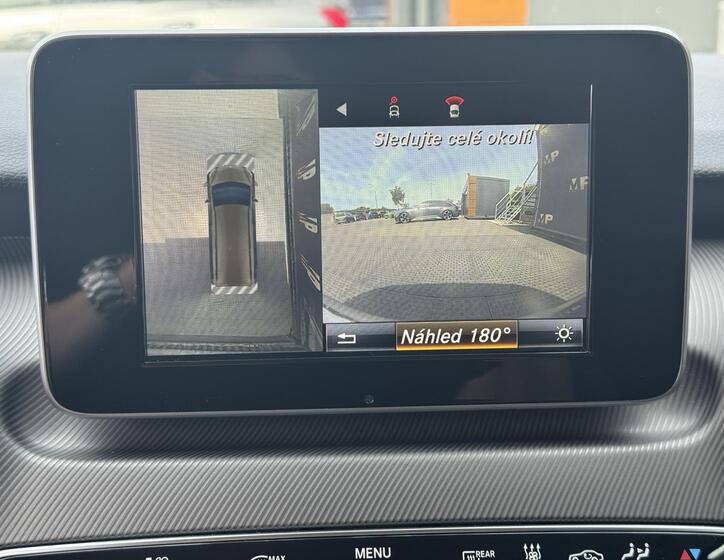 Mercedes-Benz Třídy V 29