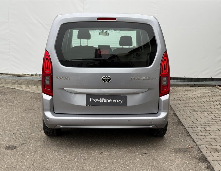Toyota ProAce City Verso VAN-Minibus 1,2 l 81 kw