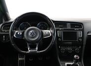 Volkswagen Golf 27
