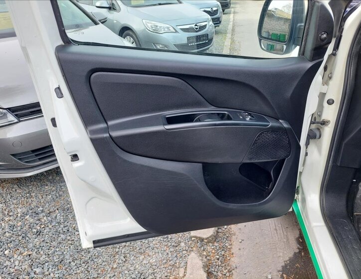 Fiat Dobló Pick-up 1,4 l 88 kw