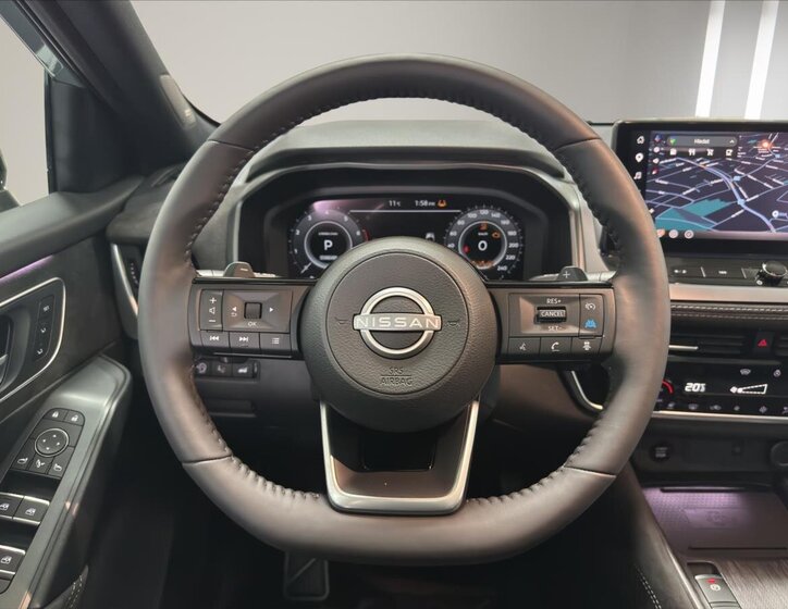 Nissan Qashqai SUV / Terénní 1,3 l 116 kw