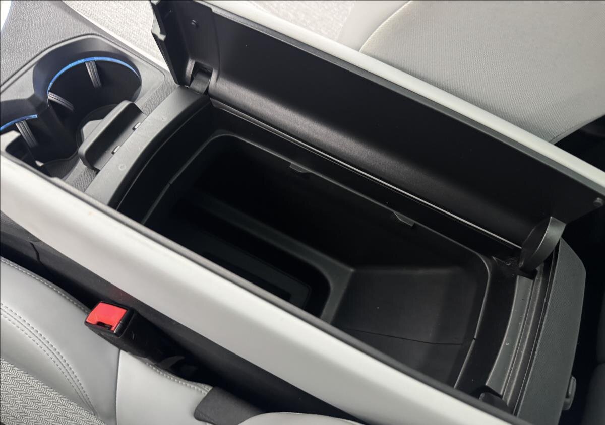 Peugeot 3008 SUV / Terénní 1,2 l 96 kw