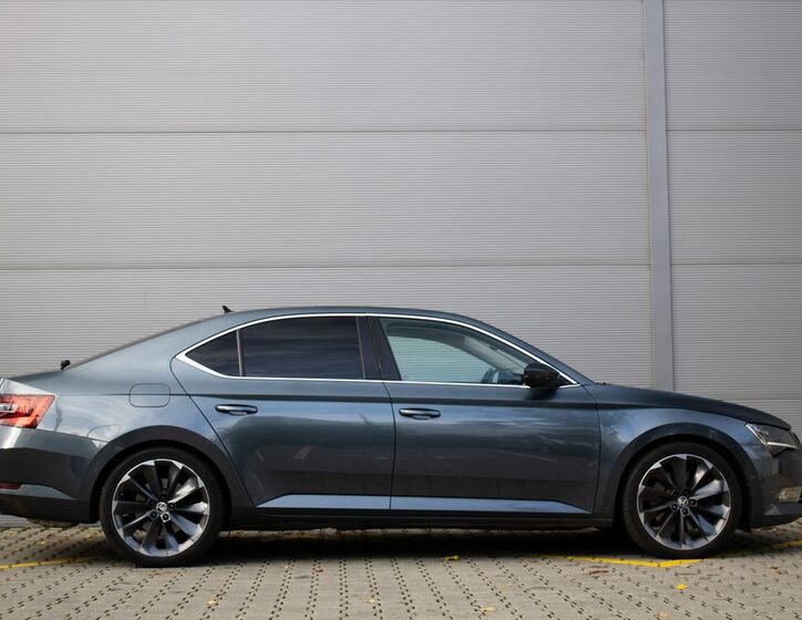Škoda Superb 4