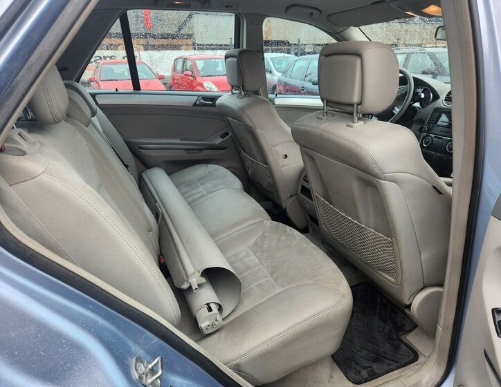 Mercedes-Benz Třídy M SUV / Terénní 3,5 l 200 kw