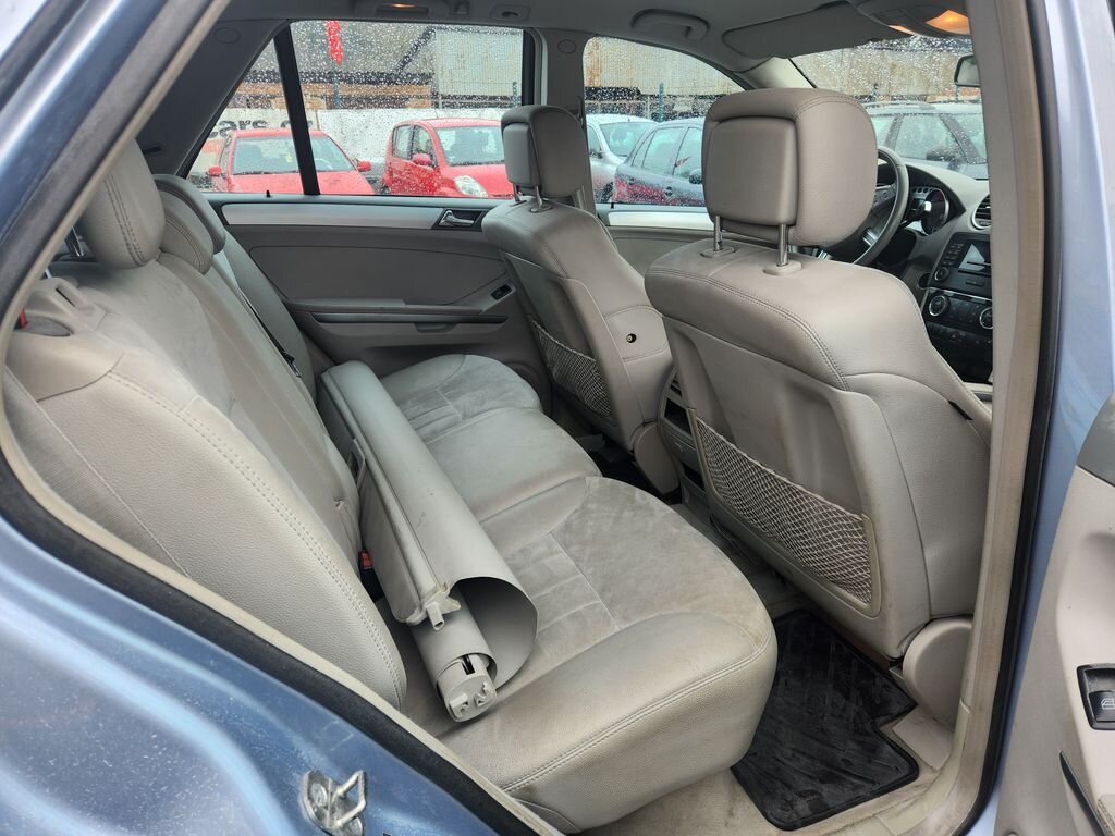 Mercedes-Benz Třídy M SUV / Terénní 3,5 l 200 kw