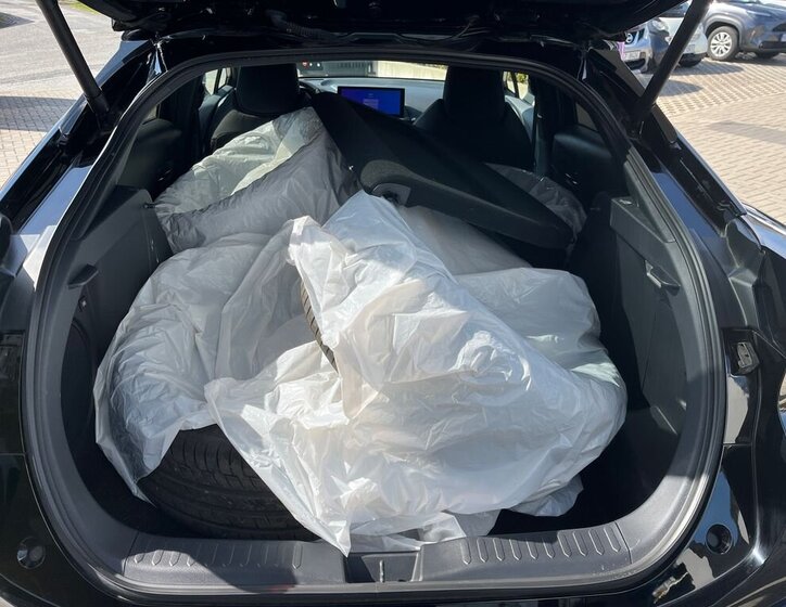 Toyota C-HR SUV / Terénní 2,0 l 112 kw