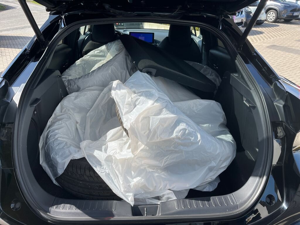 Toyota C-HR SUV / Terénní 2,0 l 112 kw