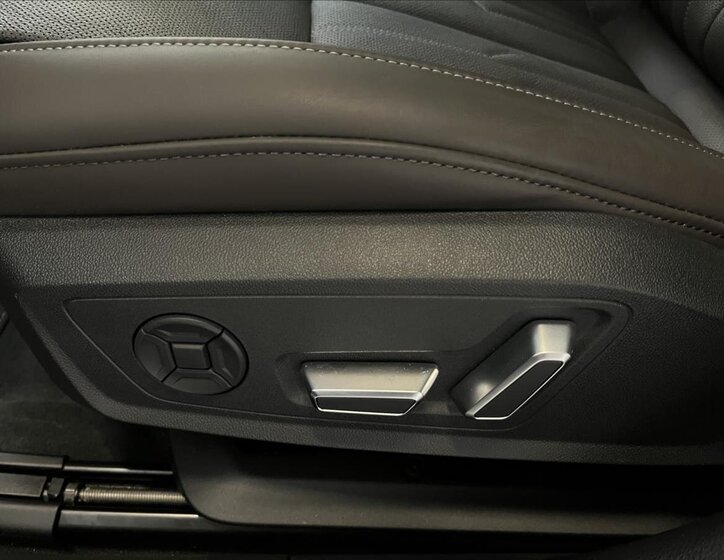 Audi A6 Allroad Kombi 3,0 l 253 kw