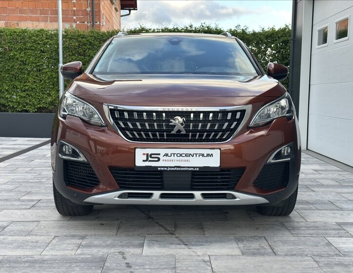 Peugeot 3008 SUV / Terénní 1,2 l 96 kw