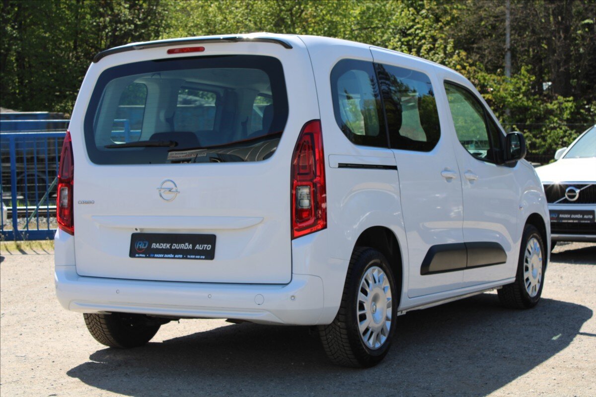Opel Combo MPV 1,2 l 96 kw