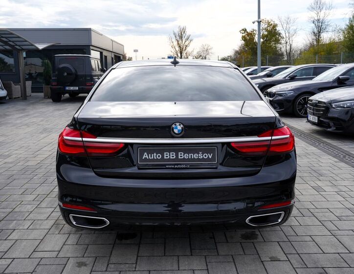 BMW Řada 7 5