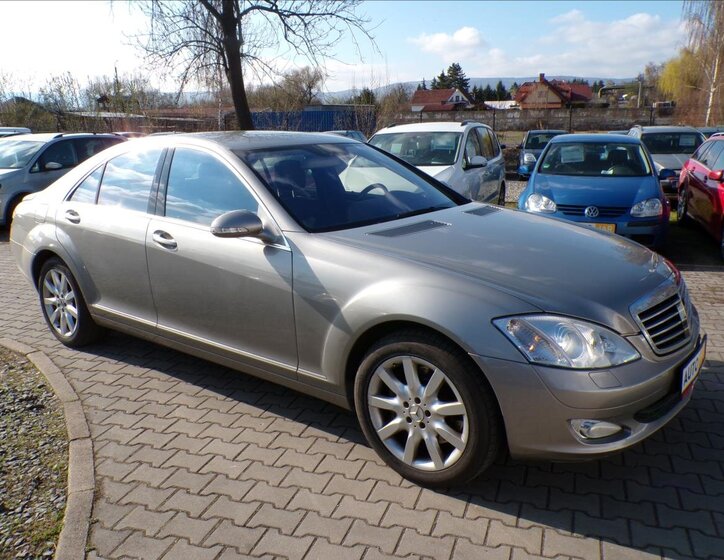 Mercedes-Benz Třídy S Sedan / Limuzína 3,0 l 173 kw